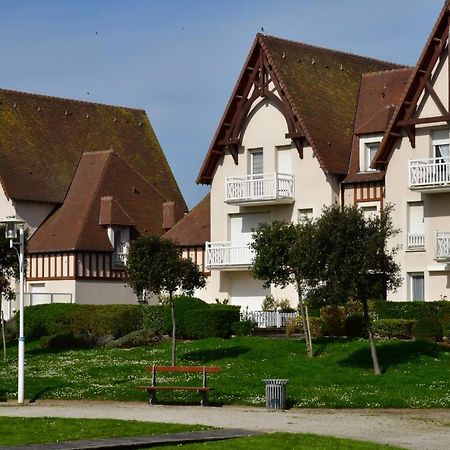 Appartement Pres Du Port Centre Et Plage - Vue Mer Courseulles-sur-Mer Exterior foto